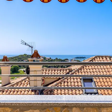 Perlina - With A Sea View Appartement Vrsar